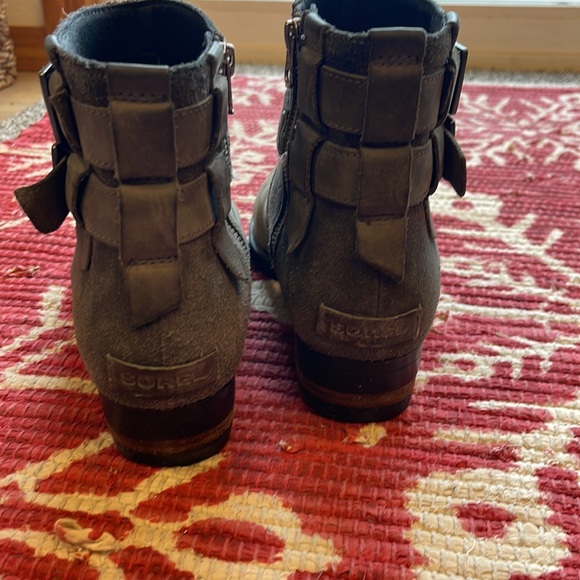 Gray Sorel booties - Picture 4 of 8